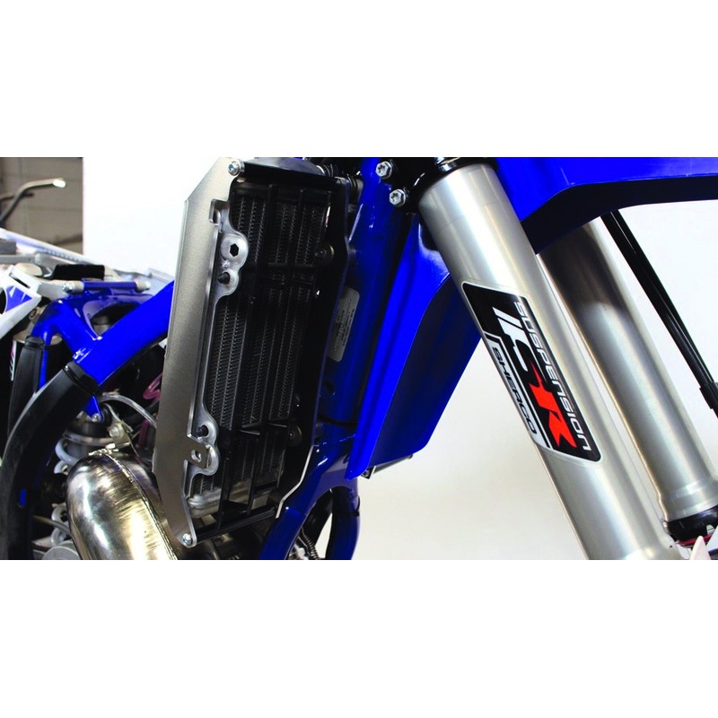 Protectores de radiador AXP Honda AX1478 - motoscamaralweb.com Protectores de radiador AXP Honda AX1478 - motoscamaralweb.com