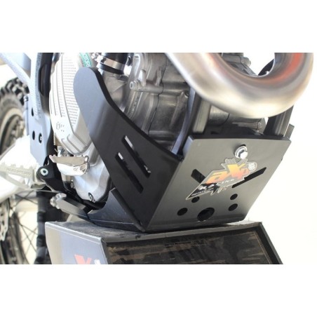 Cubrecárter AXP Enduro Xtrem negro KTM/Husqvarna - motoscamaralweb.com