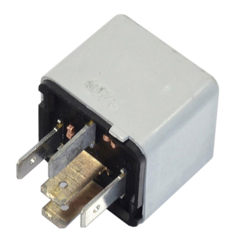 Relé de arranque DZE 40A - motoscamaralweb.com Relé de arranque DZE 40A - motoscamaralweb.com