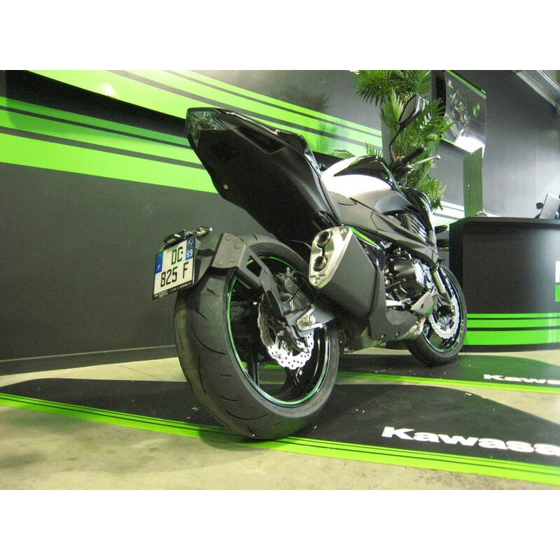 Portamatrículas a la rueda Kawasaki Z800 negro - motoscamaralweb.com Portamatrículas a la rueda Kawasaki Z800 negro - motoscamaralweb.com