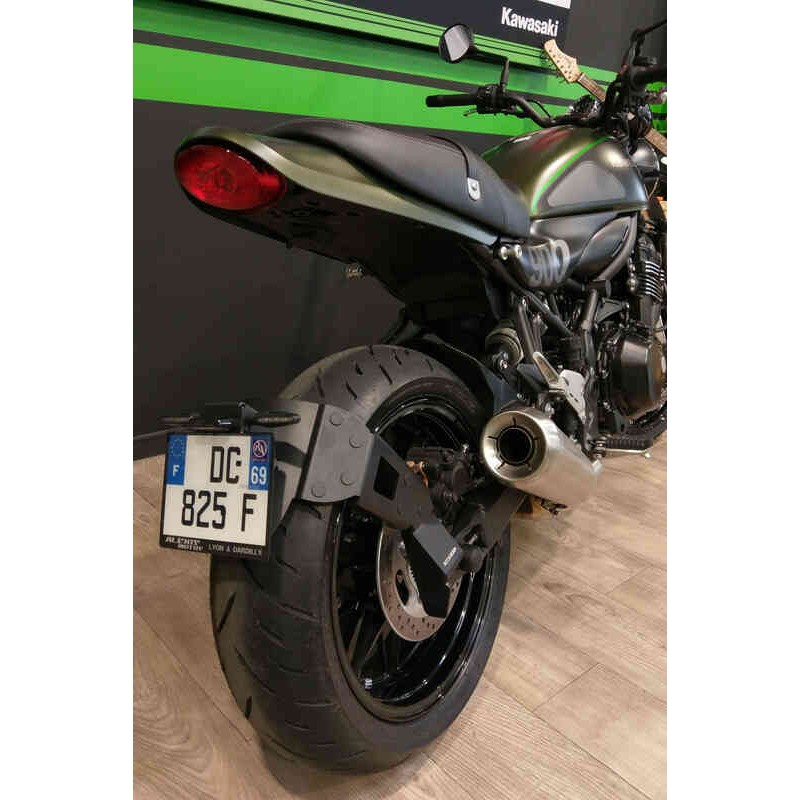 Portamatrículas Kawasaki Z900 RS negro - motoscamaralweb.com Portamatrículas Kawasaki Z900 RS negro - motoscamaralweb.com