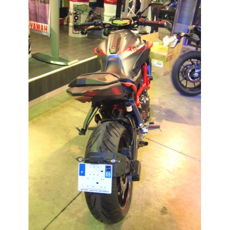 Portamatrículas a la rueda Yamaha MT-07 negro - motoscamaralweb.com