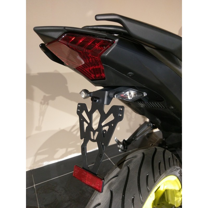 Portamatrículas Yamaha MT-03 negro V PARTS - motoscamaralweb.com Portamatrículas Yamaha MT-03 negro V PARTS - motoscamaralweb.com