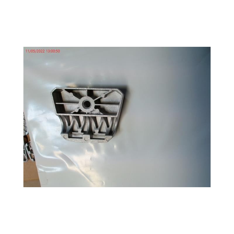 SOPORTE MANILLAR INFERIOR DBC4300S/5200S- motoscamaralweb.com SOPORTE MANILLAR INFERIOR DBC4300S/5200S- motoscamaralweb.com