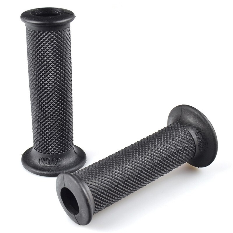 Puños Domino Honda SH negro 1129.82.40.06- motoscamaralweb.com Puños Domino Honda SH negro 1129.82.40.06- motoscamaralweb.com