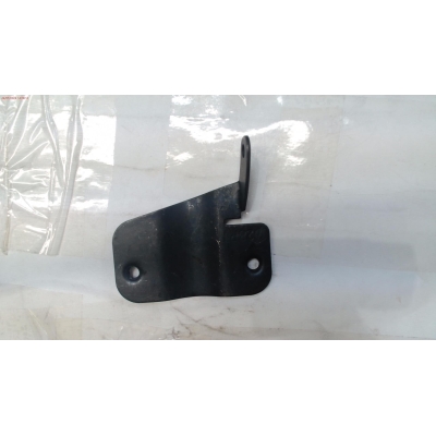 SOPORTE INFERIOR CUBIERTA PROT DBC4300T- motoscamaralweb.com