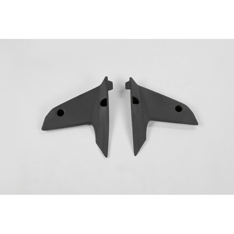 Plásticos laterales de radiador inferiores UFO Husqvarna negro HU03325-001 - motoscamaralweb.com Plásticos laterales de radiador inferiores UFO Husqvarna negro HU03325-001 - motoscamaralweb.com