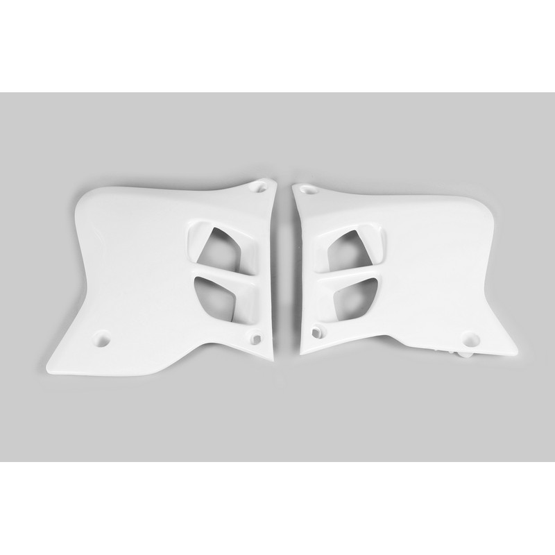 Plásticos laterales de radiador UFO Yamaha blanco YA02856-046 - motoscamaralweb.com Plásticos laterales de radiador UFO Yamaha blanco YA02856-046 - motoscamaralweb.com