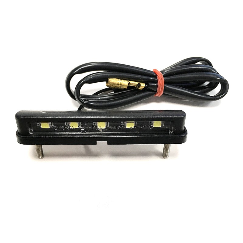 Luz de matricula LED V Parts Universal con tornillos 12V0.5W 68.5x15mm - motoscamaralweb.com Luz de matricula LED V Parts Universal con tornillos 12V0.5W 68.5x15mm - motoscamaralweb.com