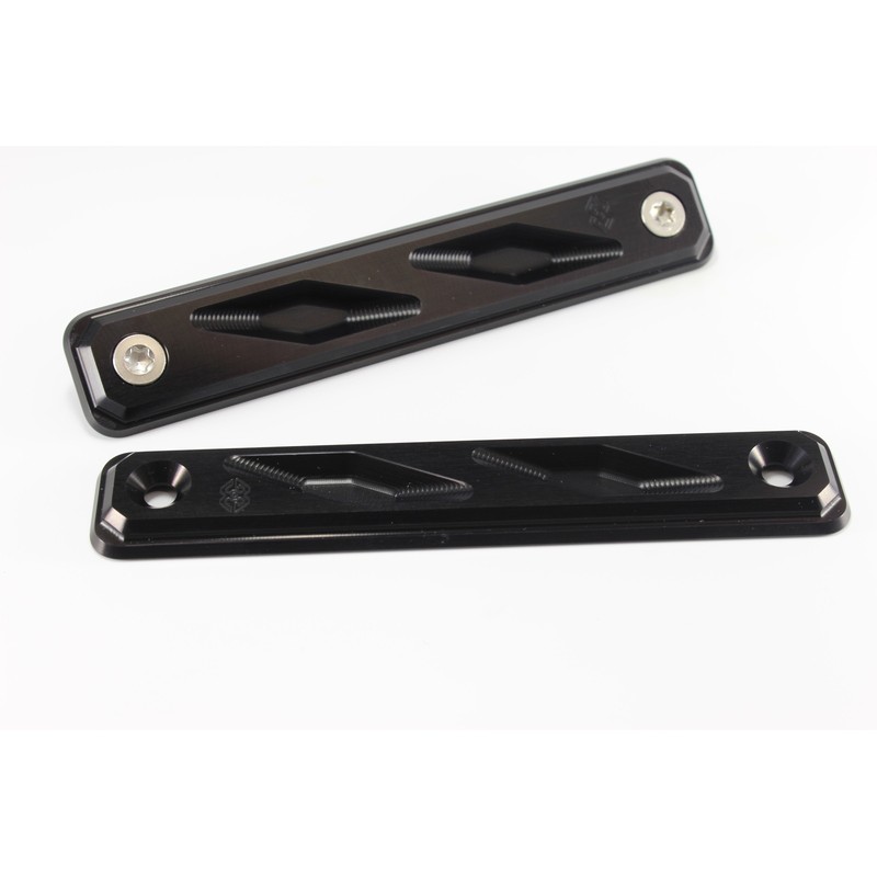 Tapas de radiador GILLES TOOLING negro - motoscamaralweb.com Tapas de radiador GILLES TOOLING negro - motoscamaralweb.com
