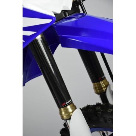 Protectores superiroes de horquilla SCAR 240x52mm - Carbono - motoscamaralweb.com