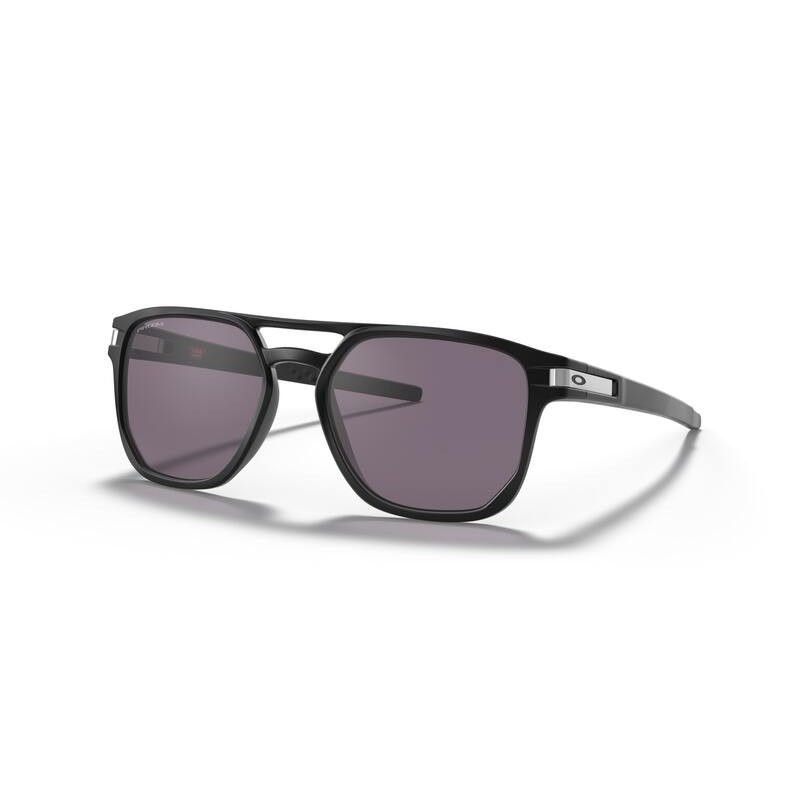 Gafas de Sol OAKLEY Latch™ Beta - Lentes Prizm Grey / Montura Matte Black - motoscamaralweb.com Gafas de Sol OAKLEY Latch™ Beta - Lentes Prizm Grey / Montura Matte Black - motoscamaralweb.com