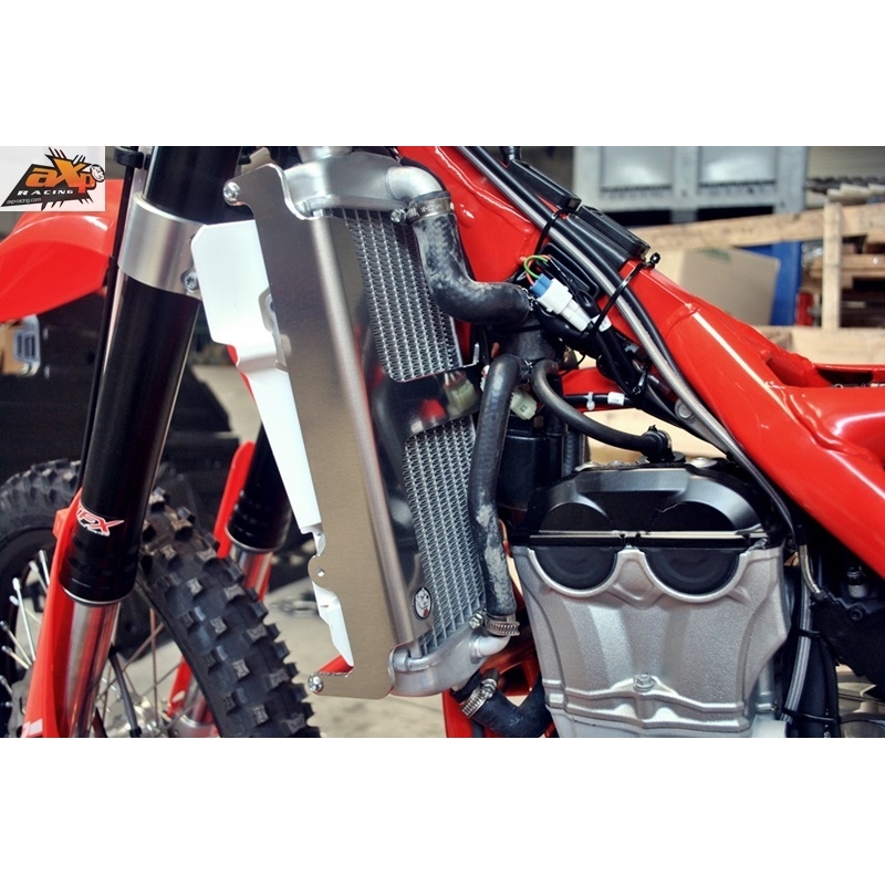 Protectores de radiador aluminio rojo AXP Beta AX1357 - motoscamaralweb.com Protectores de radiador aluminio rojo AXP Beta AX1357 - motoscamaralweb.com