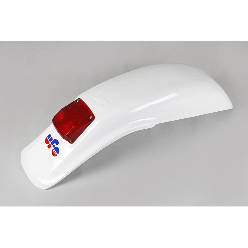 Guardabarros trasero universal UFO enduro con luz 125cc-250cc-500cc (1983-1993) blanco ME08027-W - motoscamaralweb.com Guardabarros trasero universal UFO enduro con luz 125cc-250cc-500cc (1983-1993) blanco ME08027-W - motoscamaralweb.com