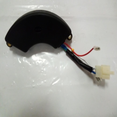 AVR7000-8000 400V 470MF- motoscamaralweb.com