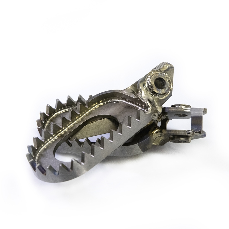 Estriberas RFX Factory Series - Titanio - motoscamaralweb.com